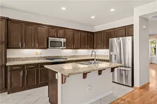 2364 Amelia Ct, Signal Hill, CA 90755 - Photo 16
