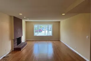 970 Cheyenne, Costa Mesa, CA 92626 - Photo 2