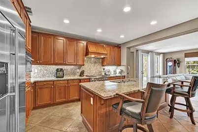 1407 Williamsburg St Street, Tustin, CA 92782 - Photo 6