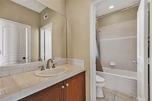 1407 Williamsburg St St, Tustin, CA 92782 - Photo 16