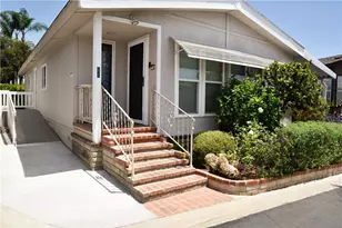 10681 Oak, Los Alamitos, CA 90720 - Photo 2
