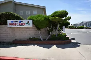 10681 Oak, Los Alamitos, CA 90720 - Photo 34