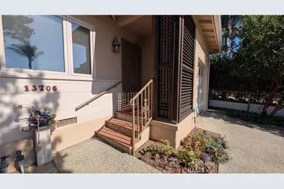 13706 S Berendo, Gardena, CA 90247 - Photo 6