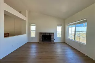 14351 Via Roca, Victorville, CA 92392 - Photo 4