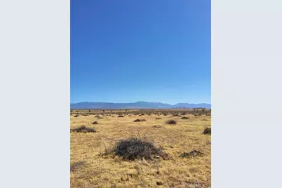 255 W Avenue N, Palmdale, CA 93551 - Photo 2