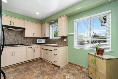 10541 Plunkett, Bellflower, CA 90706 - Photo 18