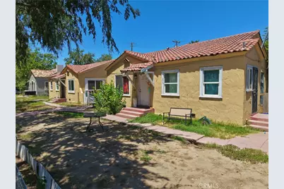 210 17th Street, Bakersfield, CA 93301 - Photo 1