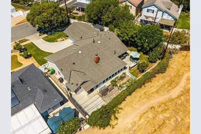 1136 E Rosewood Ave, Orange, CA 92866 - Photo 30