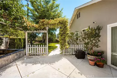 1136 E Rosewood Ave, Orange, CA 92866 - Photo 30