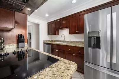 3401 E 1st Street #5, Long Beach, CA 90803 - Photo 32