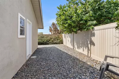 13831 Winthrope Street, North Tustin, CA 92705 - Photo 8