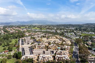 25712 Le Parc #41, Lake Forest, CA 92630 - Photo 2