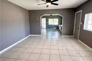 2527 W 3rd Ave, San Bernardino, CA 92407 - Photo 10