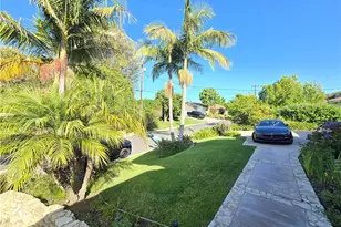 14 Palomino Ln, Rolling Hills Estates, CA 90274 - Photo 2