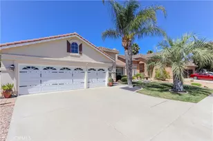 24417 Corte Sanino, Murrieta, CA 92562 - Photo 2