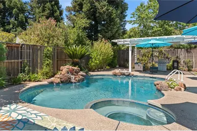9666 Clipper Cove, Elk Grove, CA 95758 - Photo 28