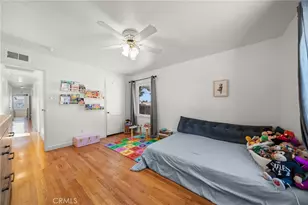 941 E Ridgewood, Long Beach, CA 90807 - Photo 20