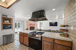 941 E Ridgewood, Long Beach, CA 90807 - Photo 10