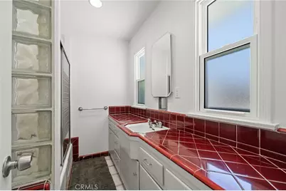 941 E Ridgewood, Long Beach, CA 90807 - Photo 18