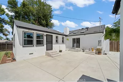 941 E Ridgewood, Long Beach, CA 90807 - Photo 2