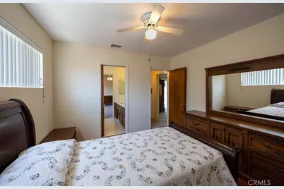 9321 Sideview, Downey, CA 90240 - Photo 16