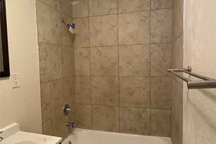 1041 W Reeve St, Compton, CA 90220 - Photo 10