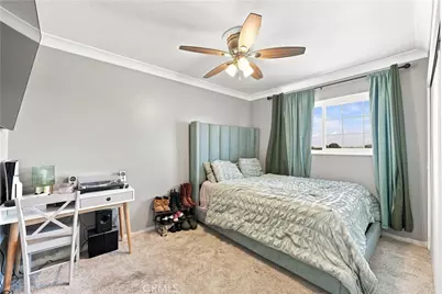 17527 Harwick Court, Carson, CA 90746 - Photo 32