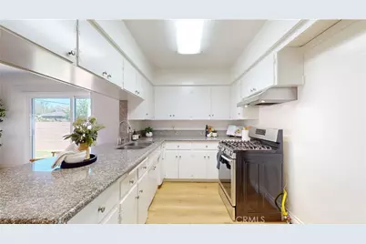 9955 Maplewood, Bellflower, CA 90706 - Photo 16