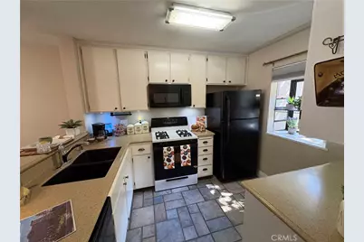 700 E Lake #67, Orange, CA 92866 - Photo 6