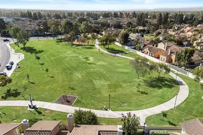2559 Avenita Alpera, Tustin, CA 92782 - Photo 32