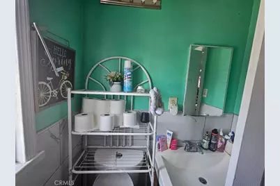 803 E 107th, Los Angeles, CA 90002 - Photo 8