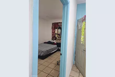 803 E 107th, Los Angeles, CA 90002 - Photo 4