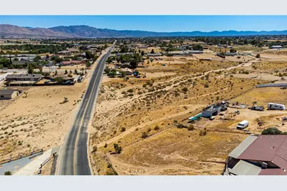 10656 Choiceana, Hesperia, CA 92345 - Photo 8