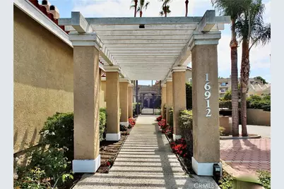 16912 Sims #103, Huntington Beach, CA 92649 - Photo 2