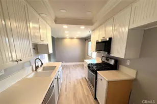 306 Coral Reef, Huntington Beach, CA 92648 - Photo 8