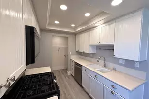 306 Coral Reef, Huntington Beach, CA 92648 - Photo 12