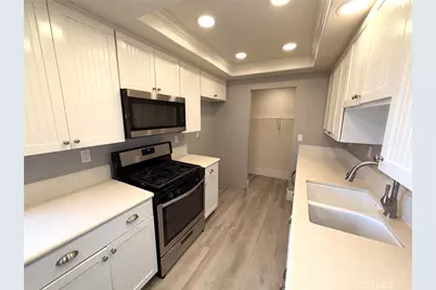 306 Coral Reef #50, Huntington Beach, CA 92648 - Photo 14