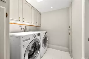 201 Barcelona, Fullerton, CA 92835 - Photo 18