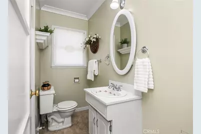 1034 E Palmyra, Orange, CA 92866 - Photo 18