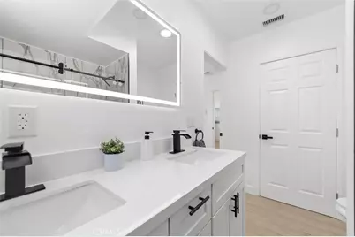 701 N Gaffey Place, San Pedro, CA 90731 - Photo 16