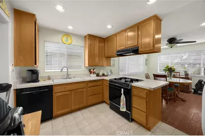 12526 Chadwell Street, Lakewood, CA 90715 - Photo 8