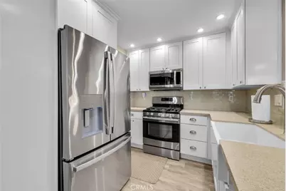 146 Orchard, Irvine, CA 92618 - Photo 2