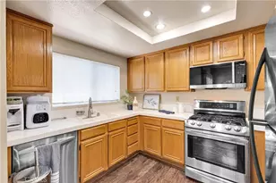 21164 Gladiolos Way, Lake Forest, CA 92630 - Photo 8
