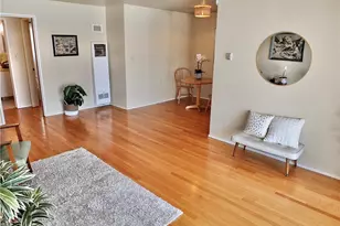1724 E 1st St, Long Beach, CA 90802 - Photo 12