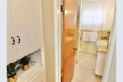 1724 E 1st Street #9, Long Beach, CA 90802 - Photo 28