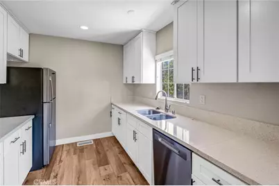 1861 S Redondo, Los Angeles, CA 90019 - Photo 34