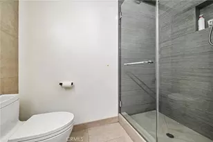1111 S Grand Ave, Los Angeles, CA 90015 - Photo 24