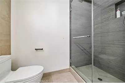 1111 S Grand Avenue #515, Los Angeles, CA 90015 - Photo 24
