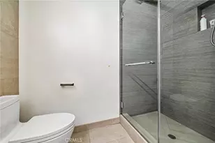1111 S Grand Ave, Los Angeles, CA 90015 - Photo 24