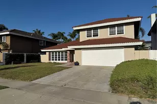 20262 Craimer, Huntington Beach, CA 92646 - Photo 2